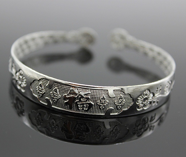 倒插礼品跑江湖地摊热卖纹银福字半珠手镯仿银首饰会销品批发