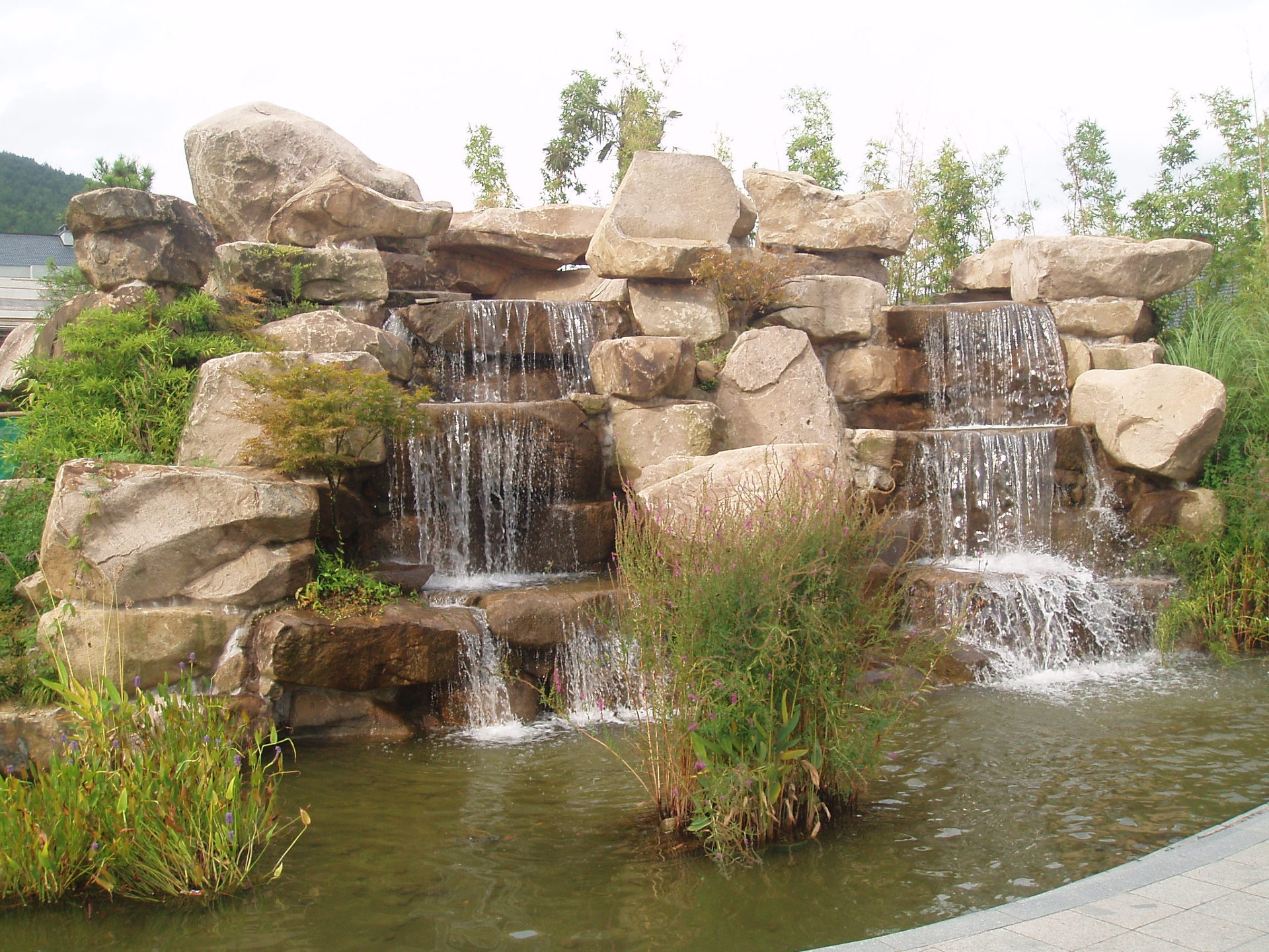 刻字假山流水景观石 园林景观野山石 园林假山小区装饰石可定制