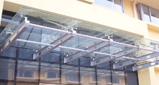 “中华第一站”北京站站台焕新