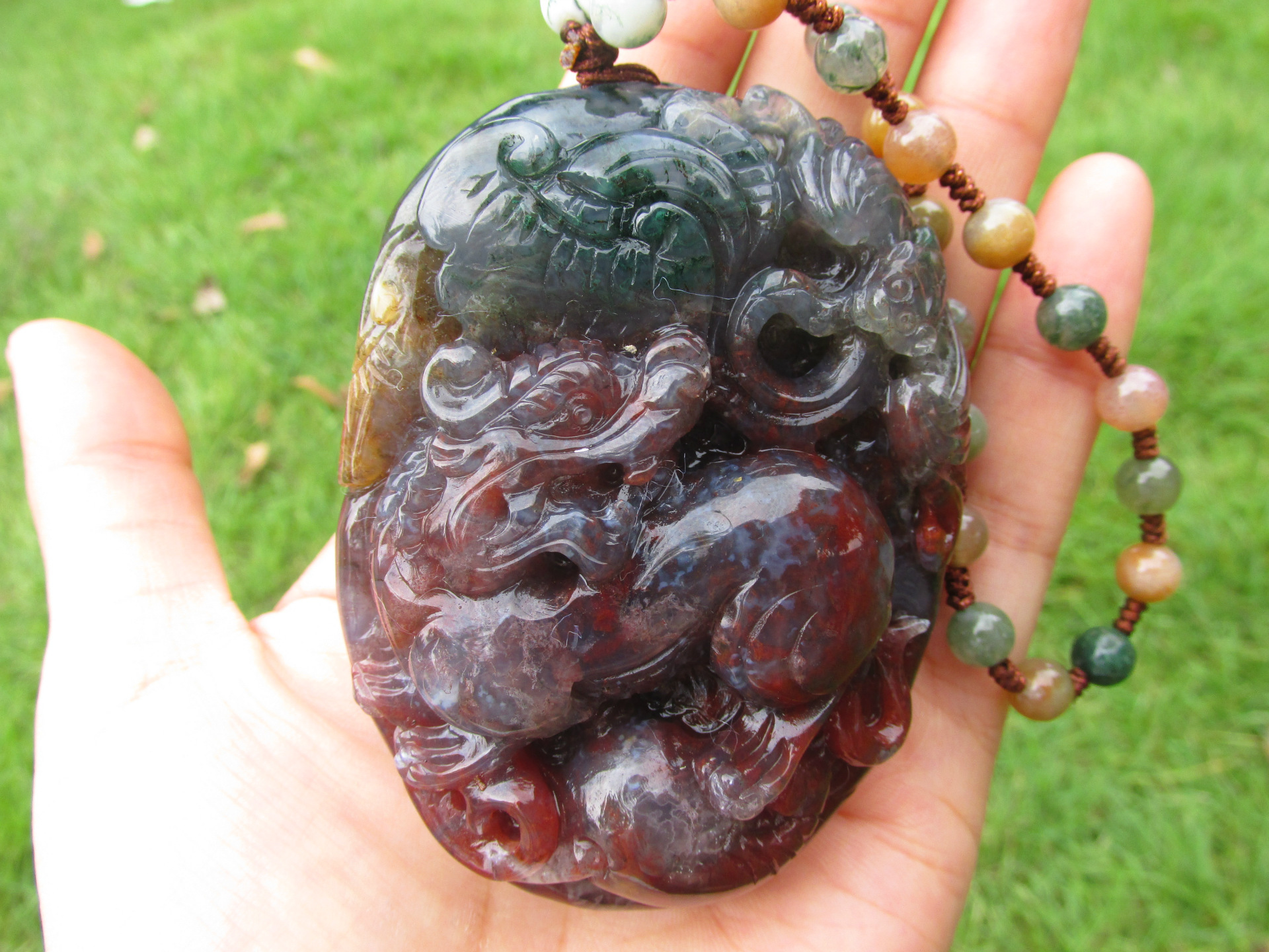 厂家直销 纯天然印度玛瑙七彩玉手玩件 招财进宝珍藏级手把件