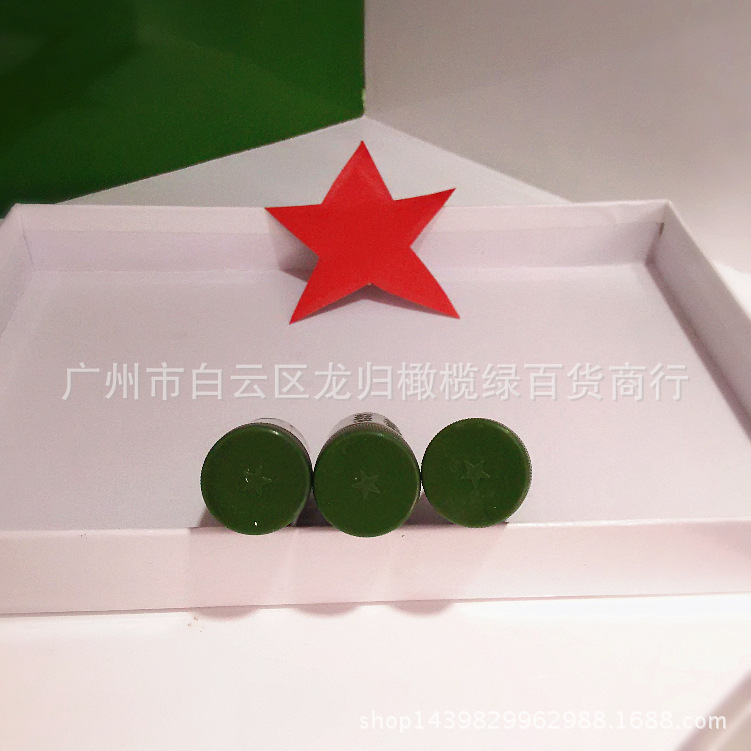 新款军用针线筒        20个/盒 400个/箱        针线筒也换新了