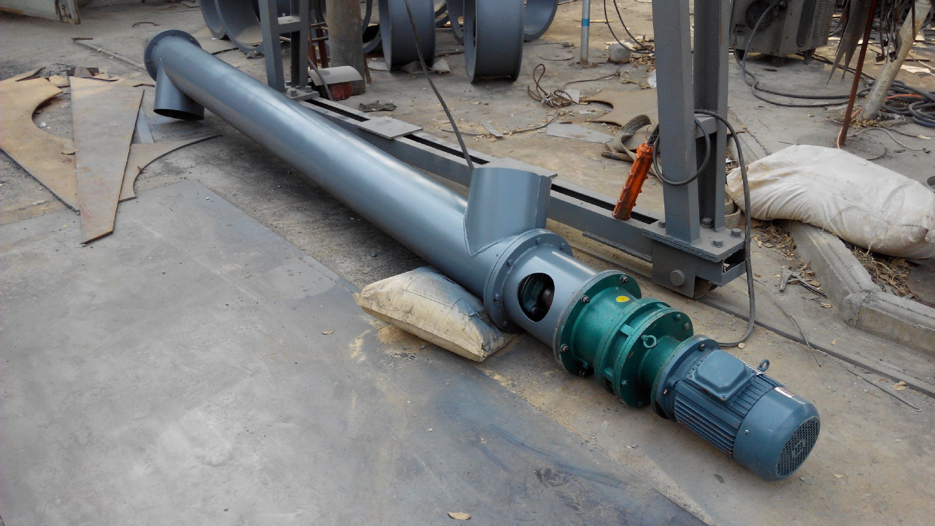 厂家直销专业定制 水泥建材粮食化工专用 管式螺旋输送机u型槽式