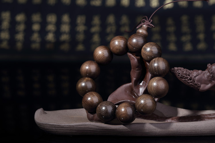 阴沉木四川金丝楠木手串乌木手串 猫眼绿料木质佛珠