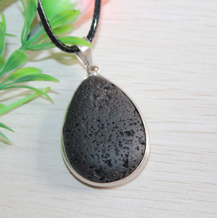 意贝熔岩火山能量石吊坠项坠潮批发带扣打磨外贸公司