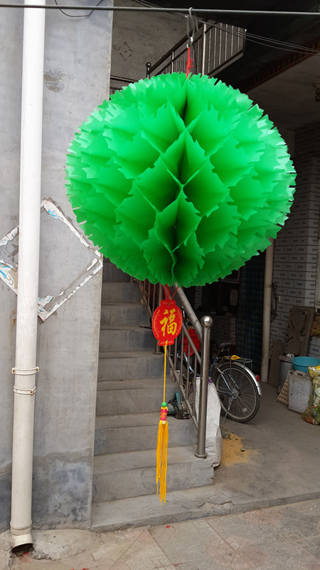 特价厂家直销塑料灯笼广告塑纸彩色刺球灯笼塑纸小灯笼蜂窝灯笼