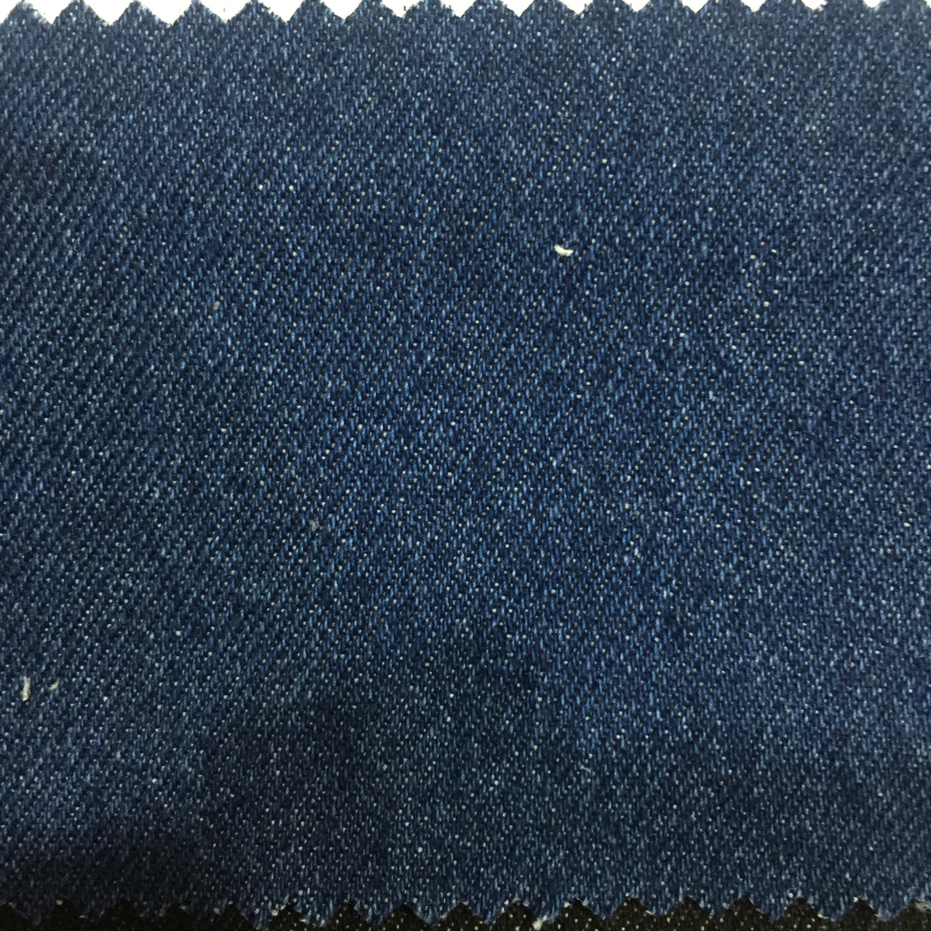 柯桥 牛仔布 全棉 水洗 斜纹纯棉色织 牛仔布料 10安加厚牛仔面料