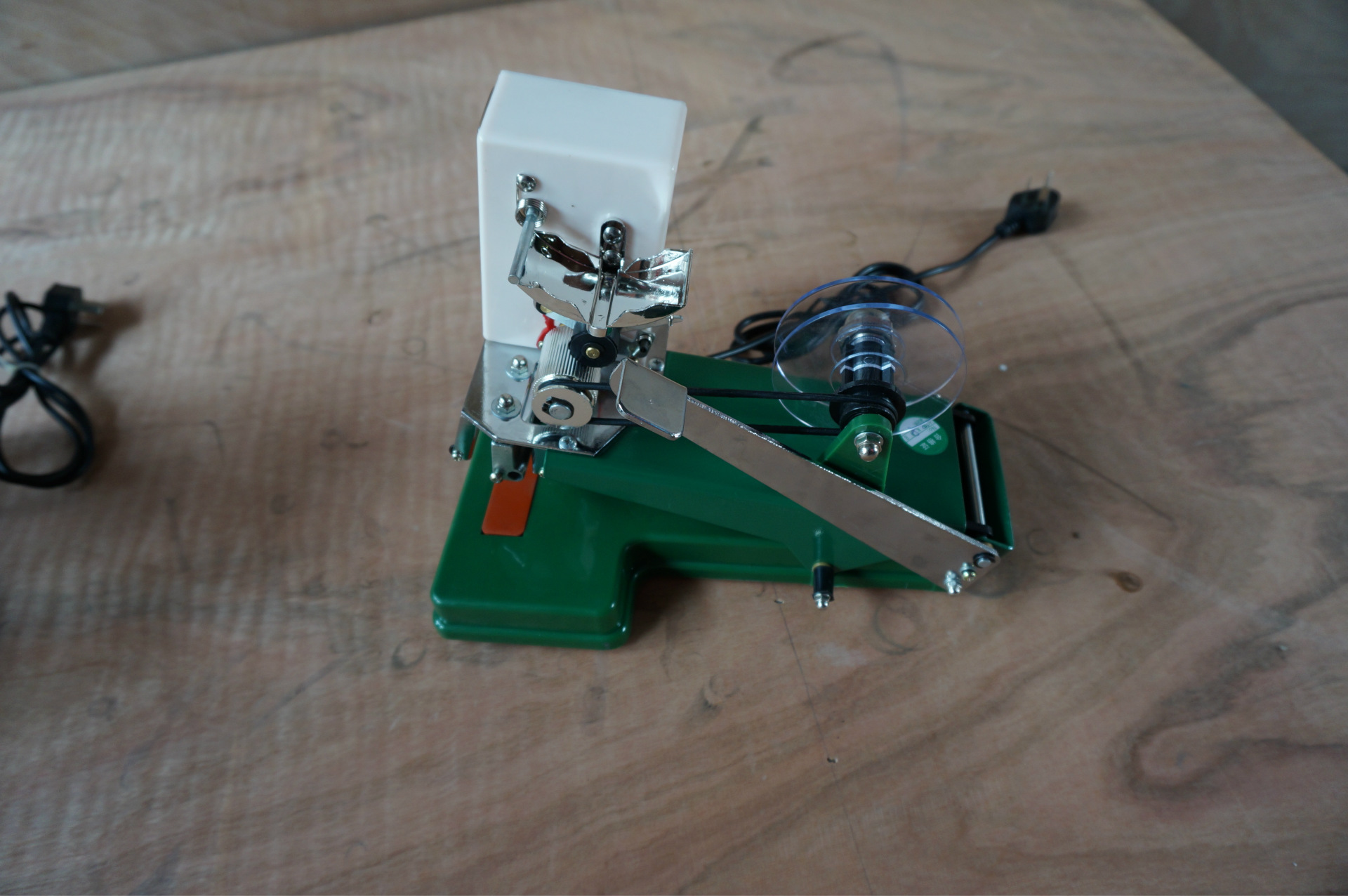 厂家直销生产日期打码机dy-6手动式喷码机直热式钢印色带打码机