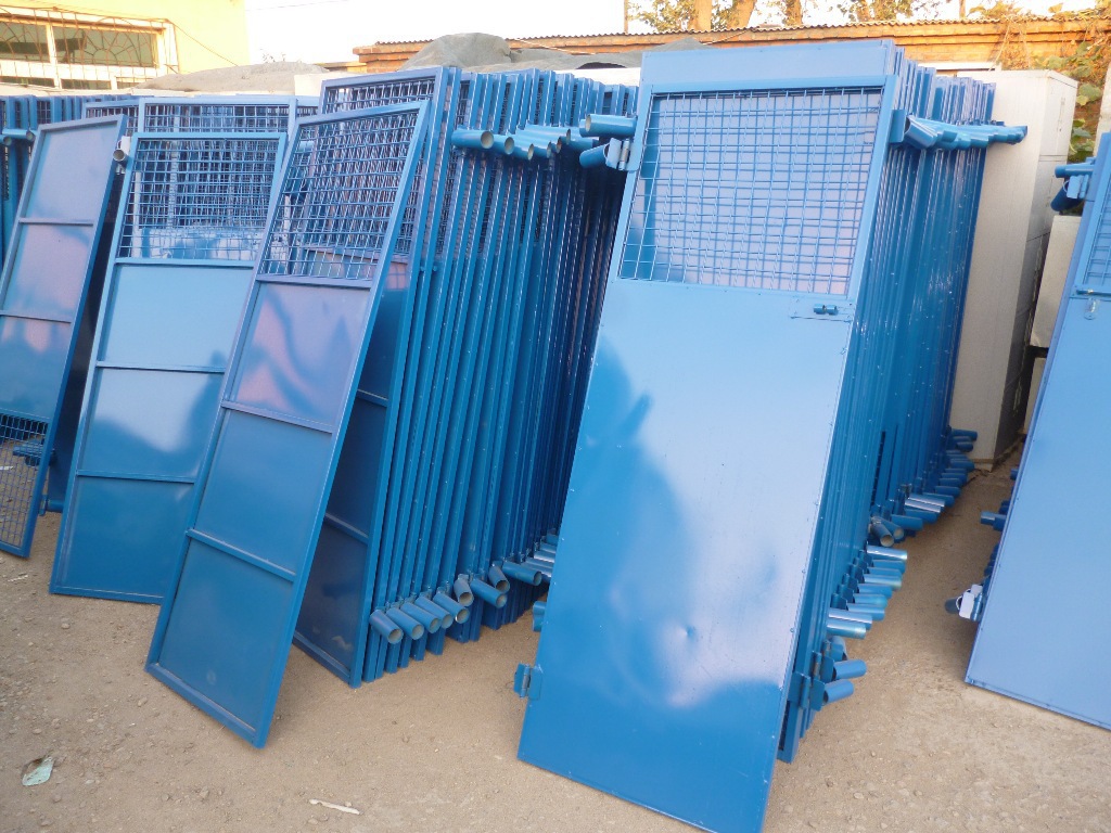 厂家直销hw-建筑工程栏门 铁门 蓝色