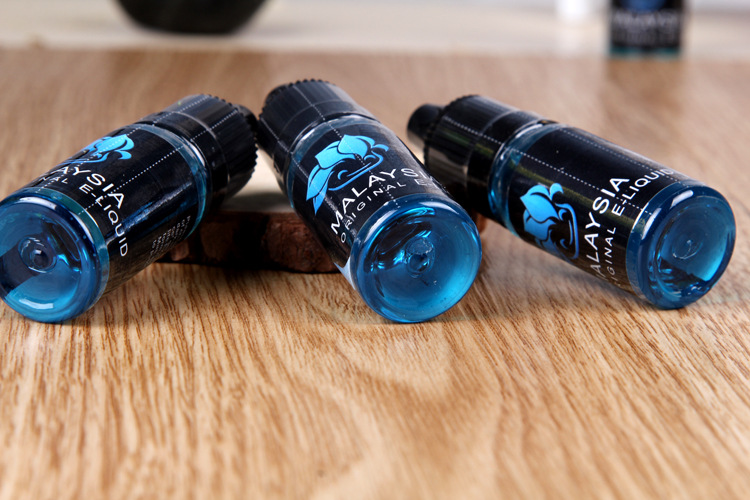 原装马来西亚进口蓝色海洋10ml电子烟烟油 媲美五子棋 小绿人