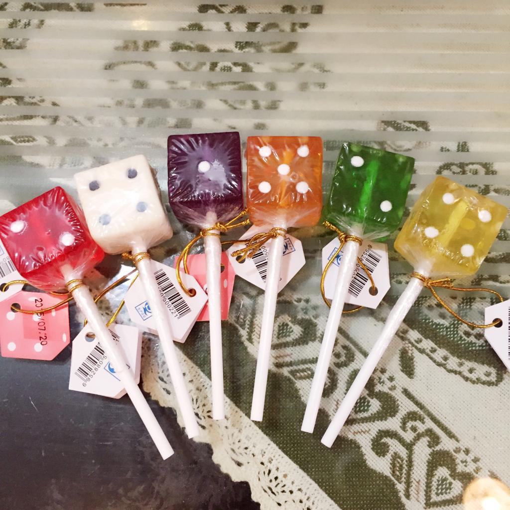 百嘉尚骰子色子糖可爱造型棒棒糖零食儿童趣味创意圣诞节水果糖果