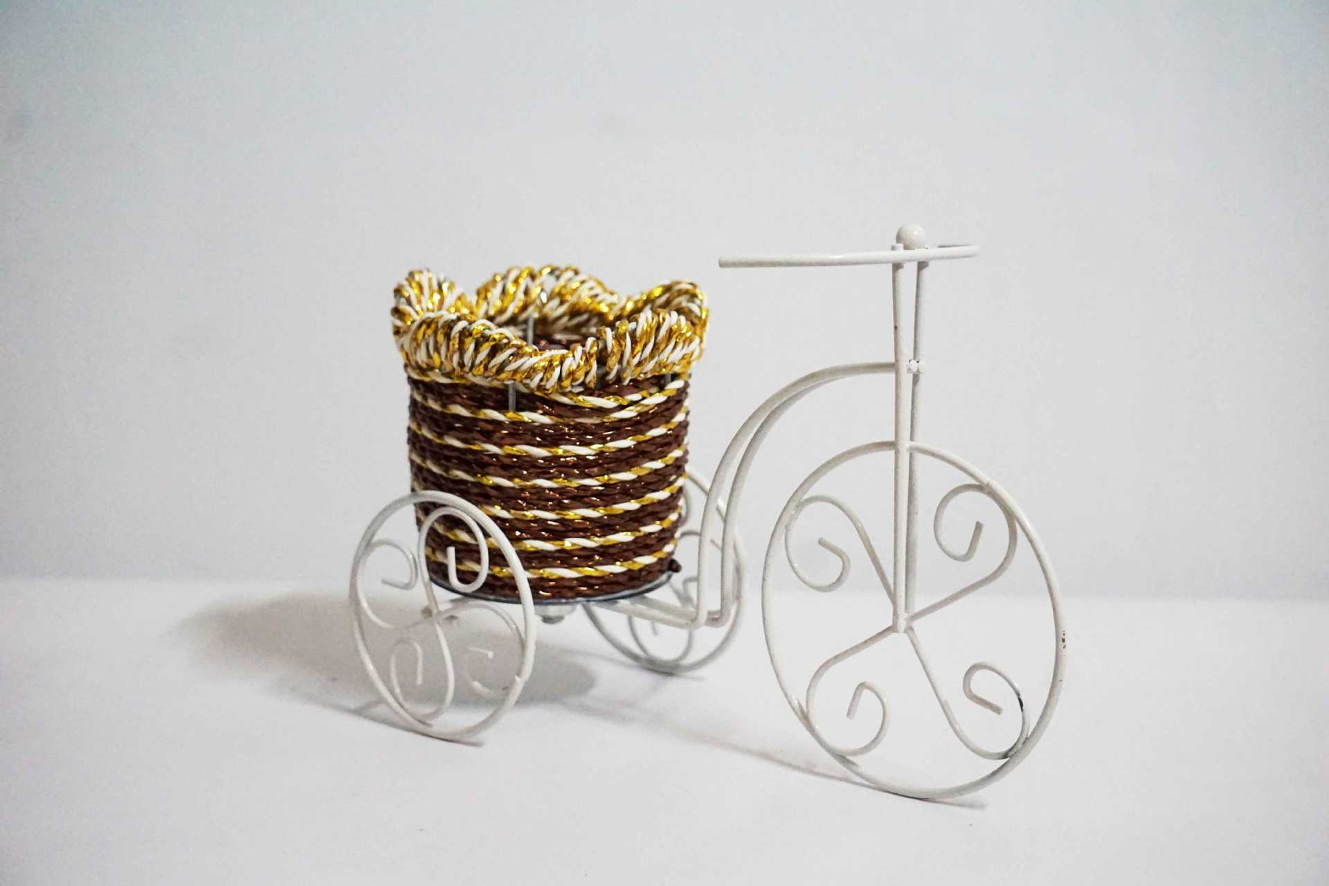 广州厂货欧式花瓶 铁艺花篮三轮车桌面摆件 手工编织工艺品批发