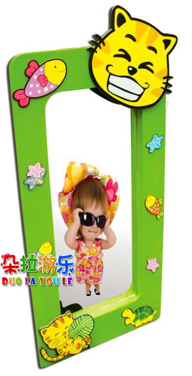 厂家直销 幼儿园哈哈镜 不锈钢哈哈镜 卡通哈哈镜
