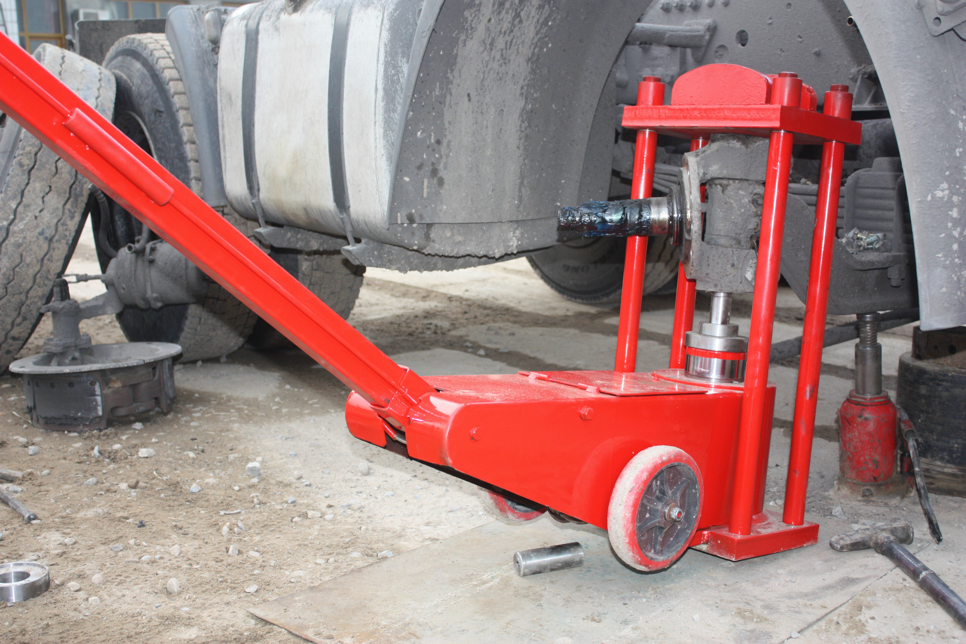 专业生产立轴压力机,转向节立轴拆装机价格低样式多质量有保证 - 专用