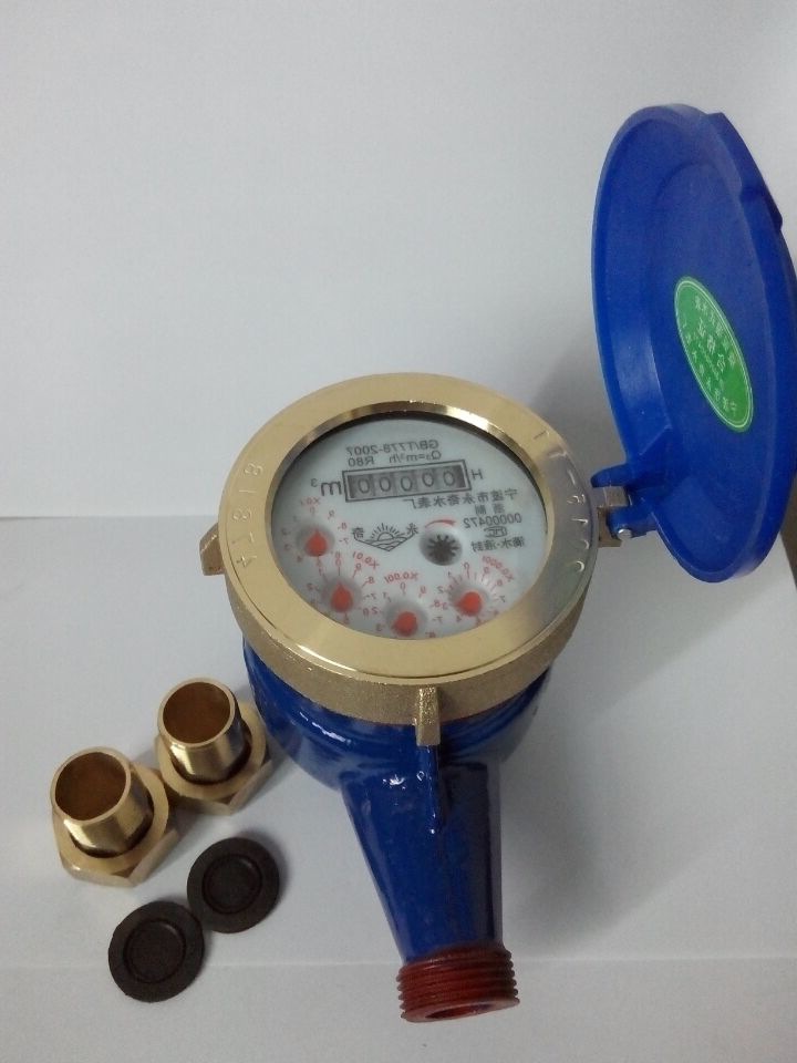 家装民用旋翼式冷水表dn15水表 环保铜水表 数字式冷水水表