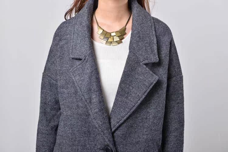 春秋款式大码款西装领风衣韩版宽松滑肩羊毛呢外套女定制货源工厂