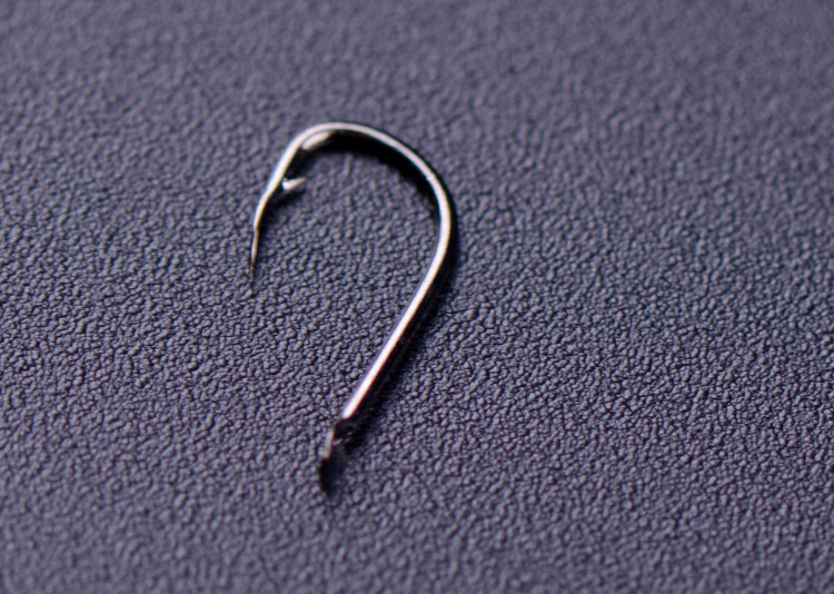 进口鬼牙伊势尼 鱼钩散装进口高碳钢垂钓鱼用品渔具批发