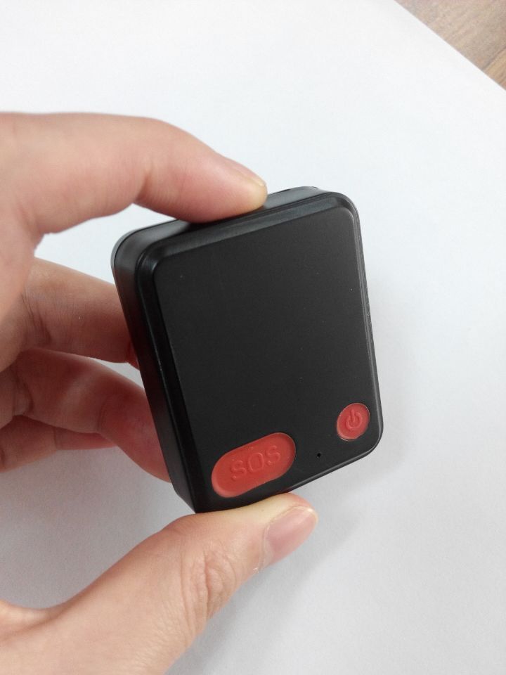 宠物gps卫星定位器防水迷你gps tracker 手机客户端ios