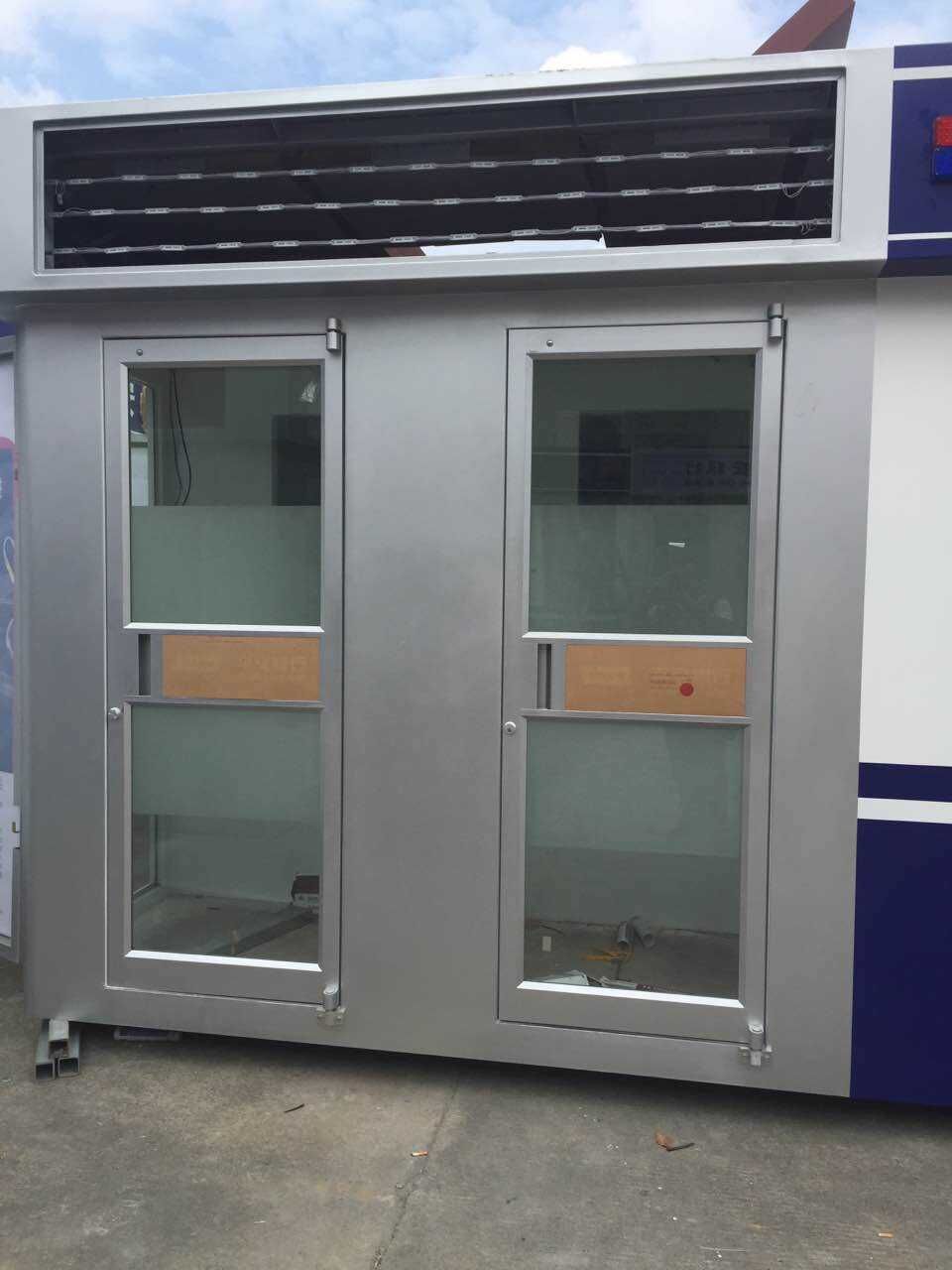 供应福建岗亭配套单开门 肯德基门产品 店铺配套门