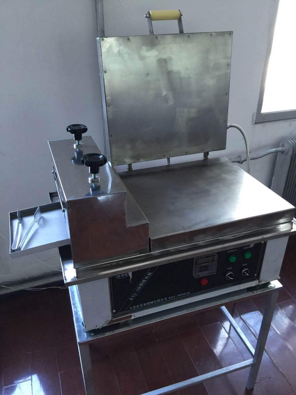 烤鱿鱼机器 烤鱼片机器 超市现烤鱼机器 烤鱼疏松机 香酥烤鱼机