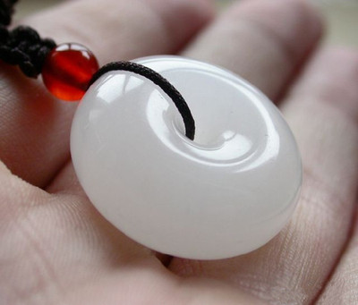 【精选】天然a货新疆和田白玉平安扣润白无瑕吊坠昆仑白玉器挂件