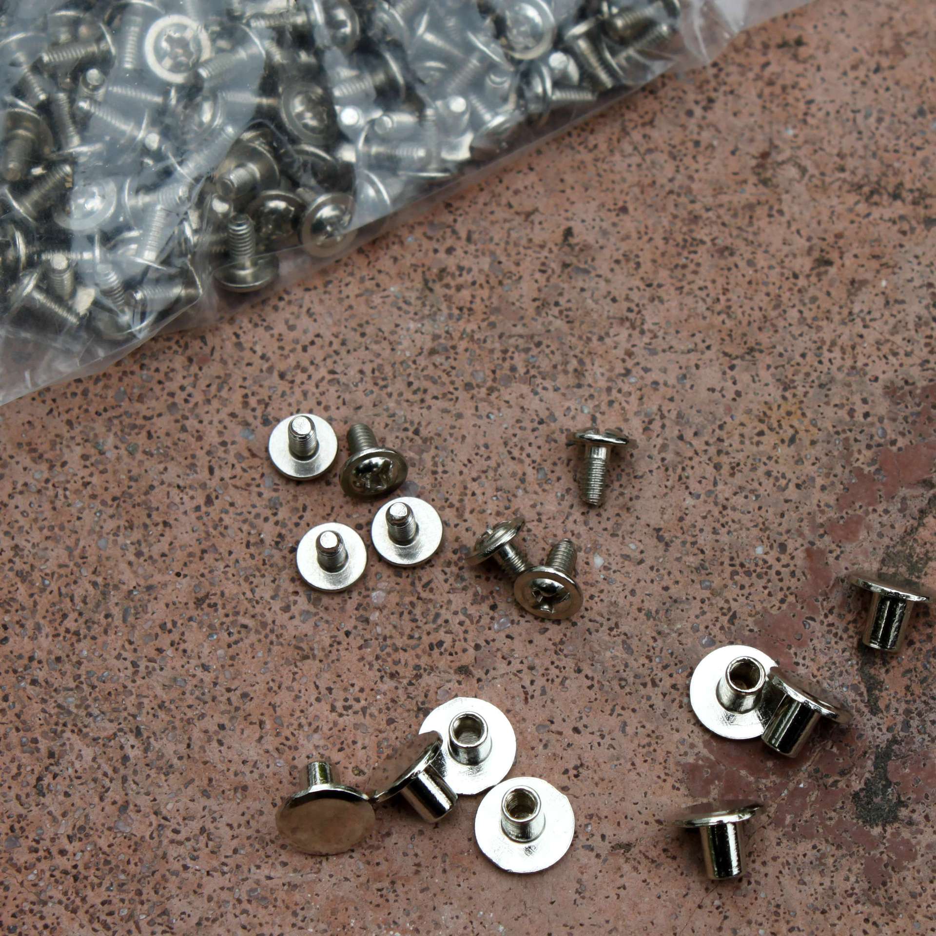 皮带螺丝 皮带扣螺丝 装皮带螺丝 高级皮带螺丝