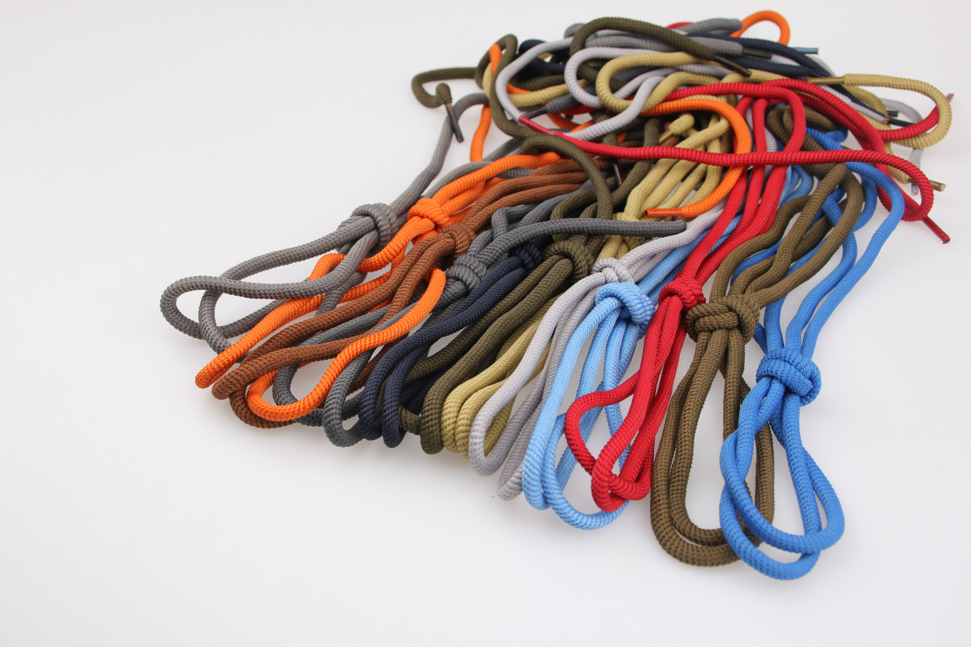 厂家直销运动休闲鞋专用鞋带48锭涤纶螺纹包芯圆形鞋带可定做