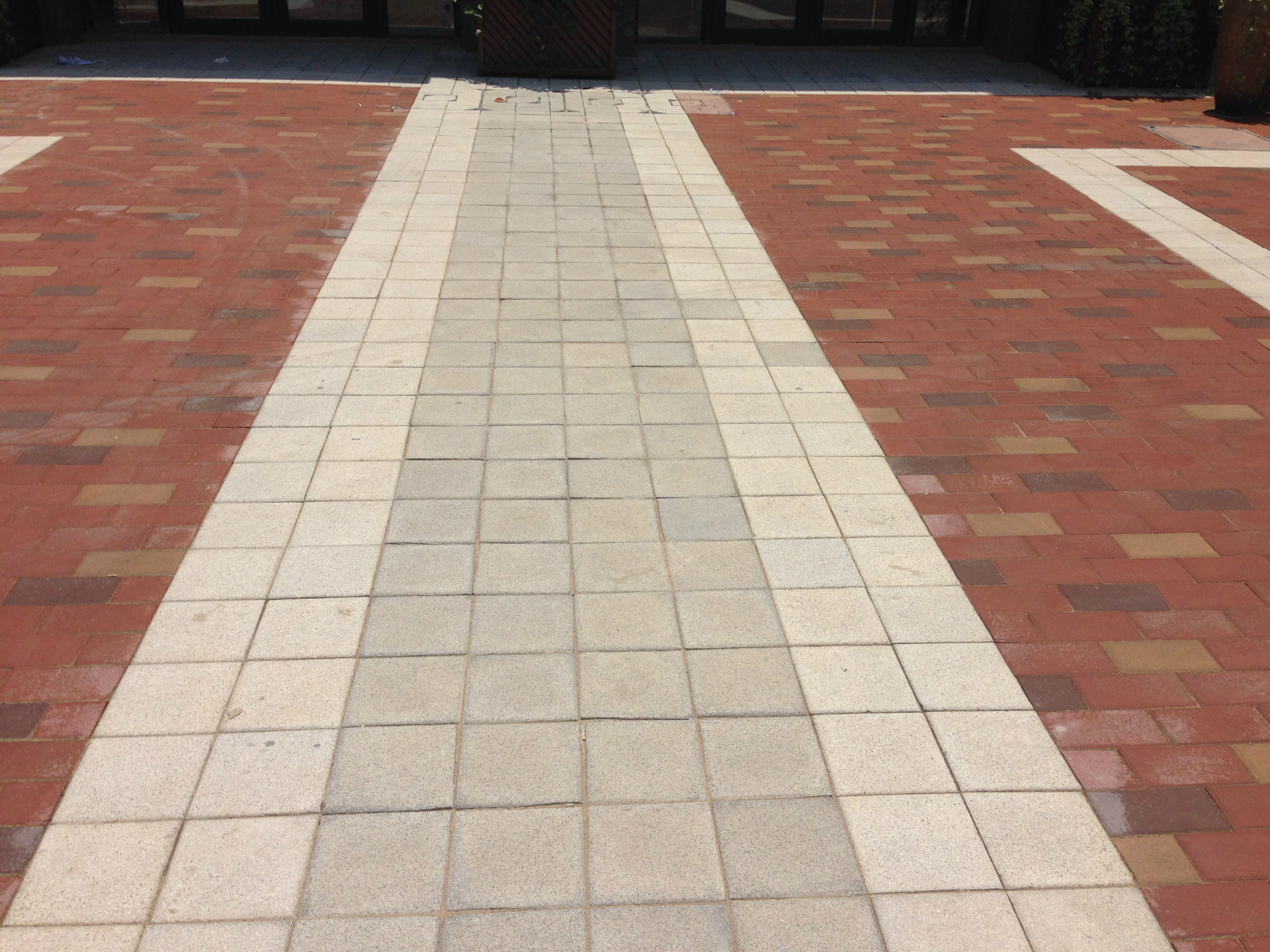 仿花岗岩荔枝面石岛红pc砖300*150*50