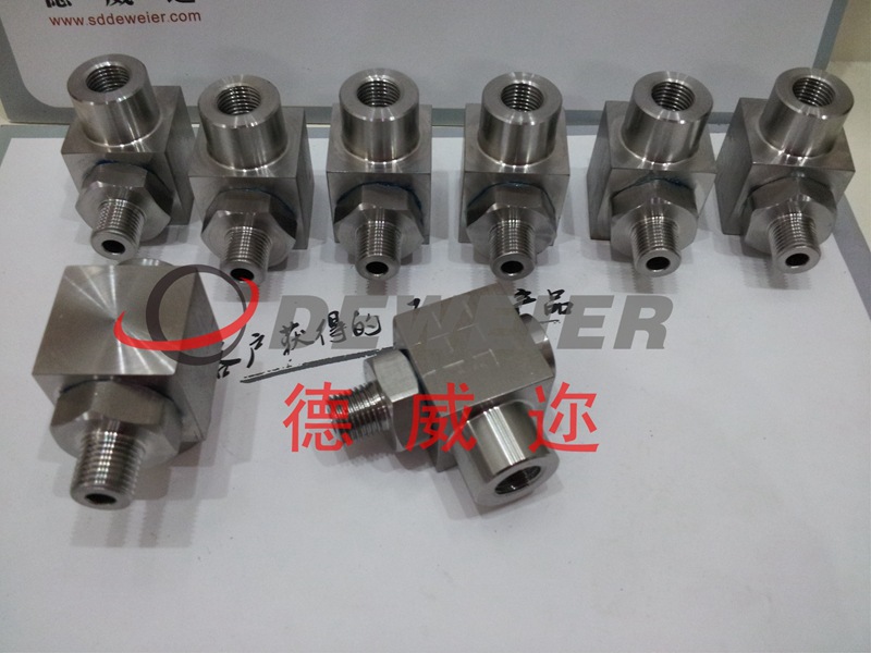 高压低速直角旋转接头 (1)