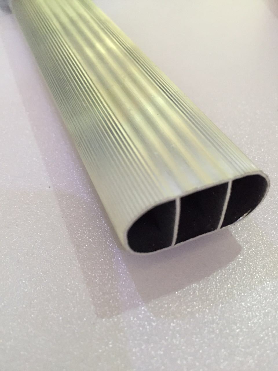 衣柜挂衣杆 有横薄装 0.8厚度铝合金加厚挂衣杆衣通杆 厂家直销