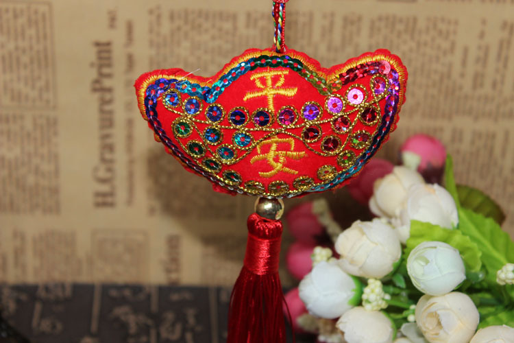 厂家直销手工刺绣香包diy福袋绒布亮片元宝新年香囊汽车挂件爆款