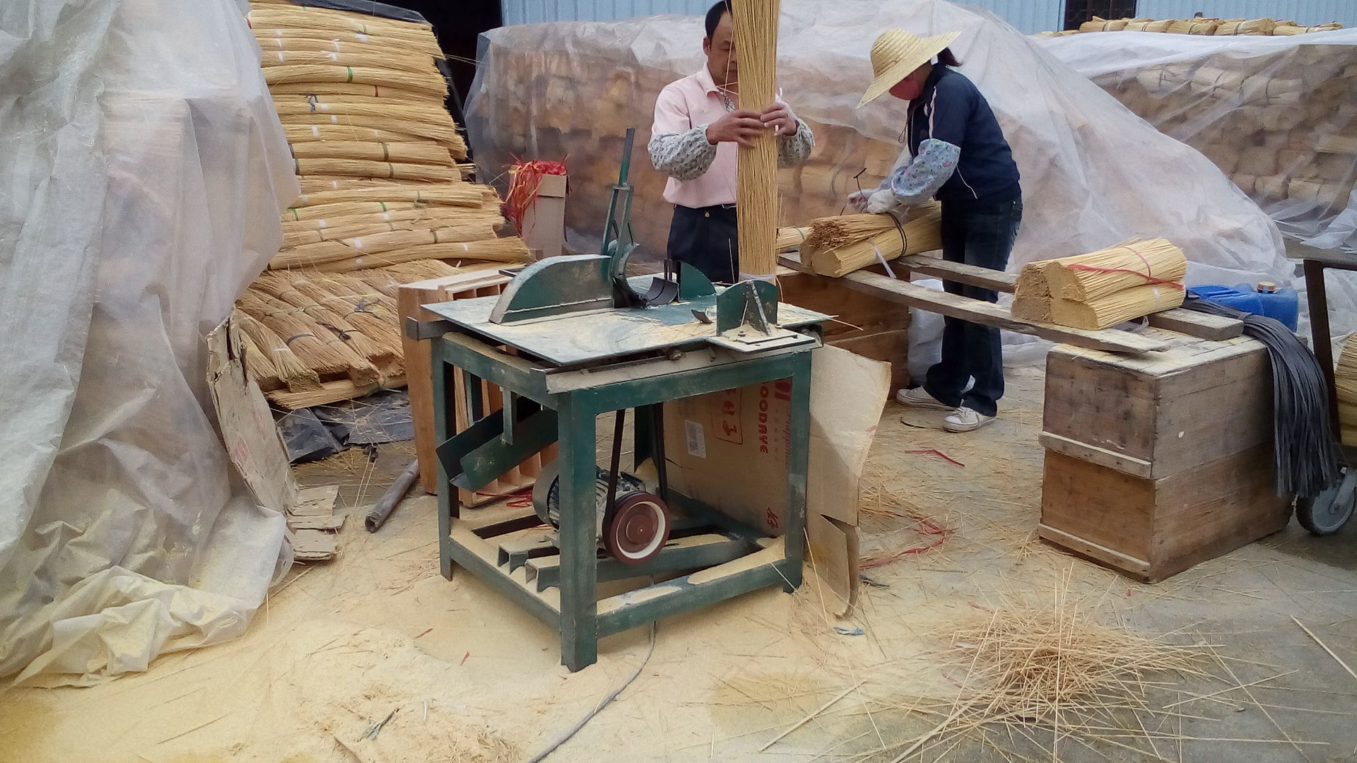 我厂供应热销牙签,一次性双头尖竹签刻花竹签,包装牙签机专用签