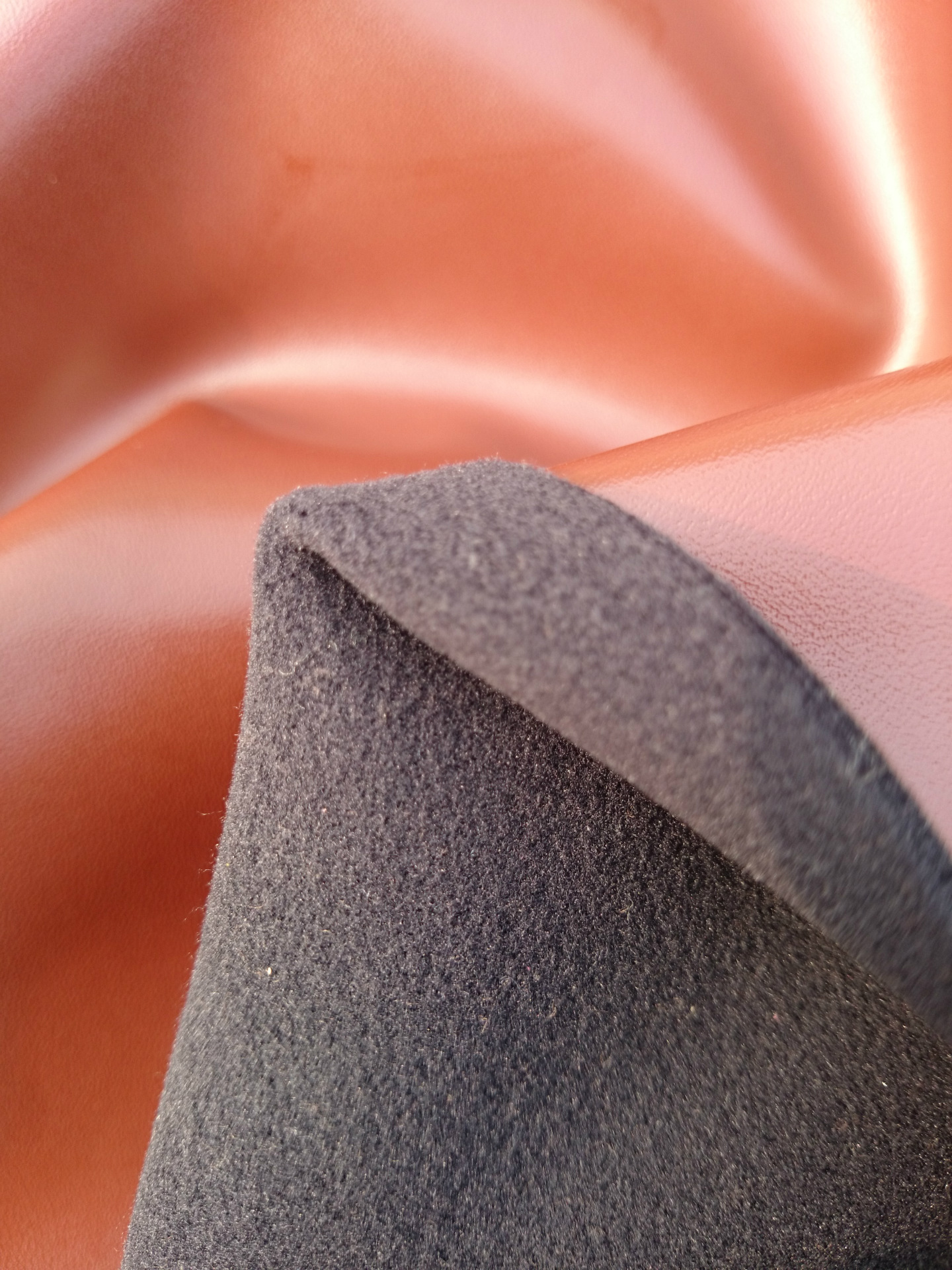 无溶剂pu皮革 高强度剥离高物性耐寒耐酸耐碱耐老化防螨百折无痕