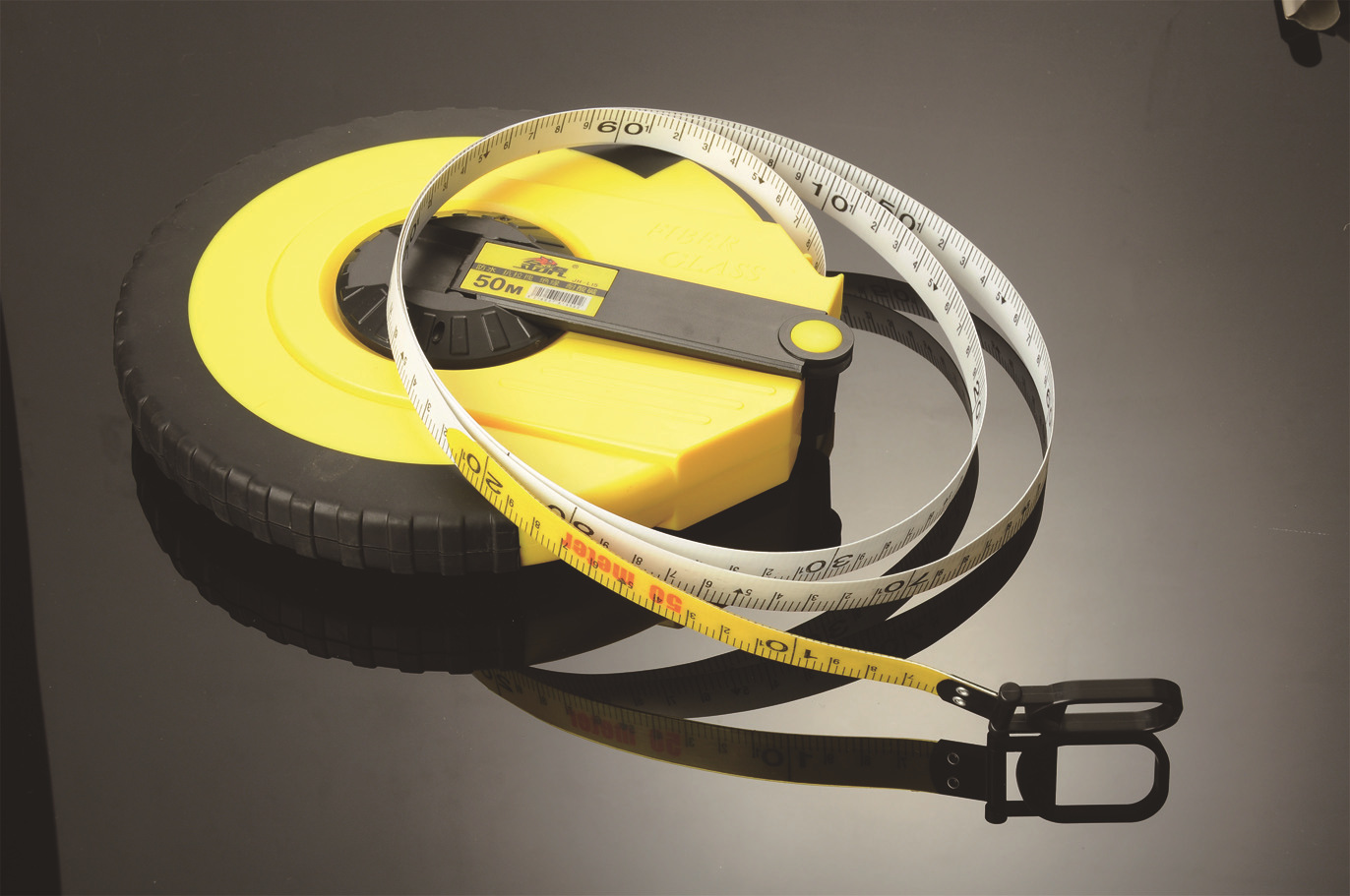 【厂家直销 金虎牌jh-l15系列 高档纤维长卷尺 防水尺20m30m50m】价格