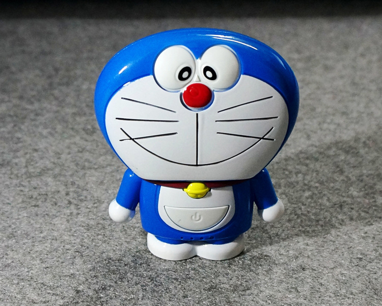 哆啦a梦移动电源可爱迷你卡通叮当猫充电宝机器猫手机通用萌个.