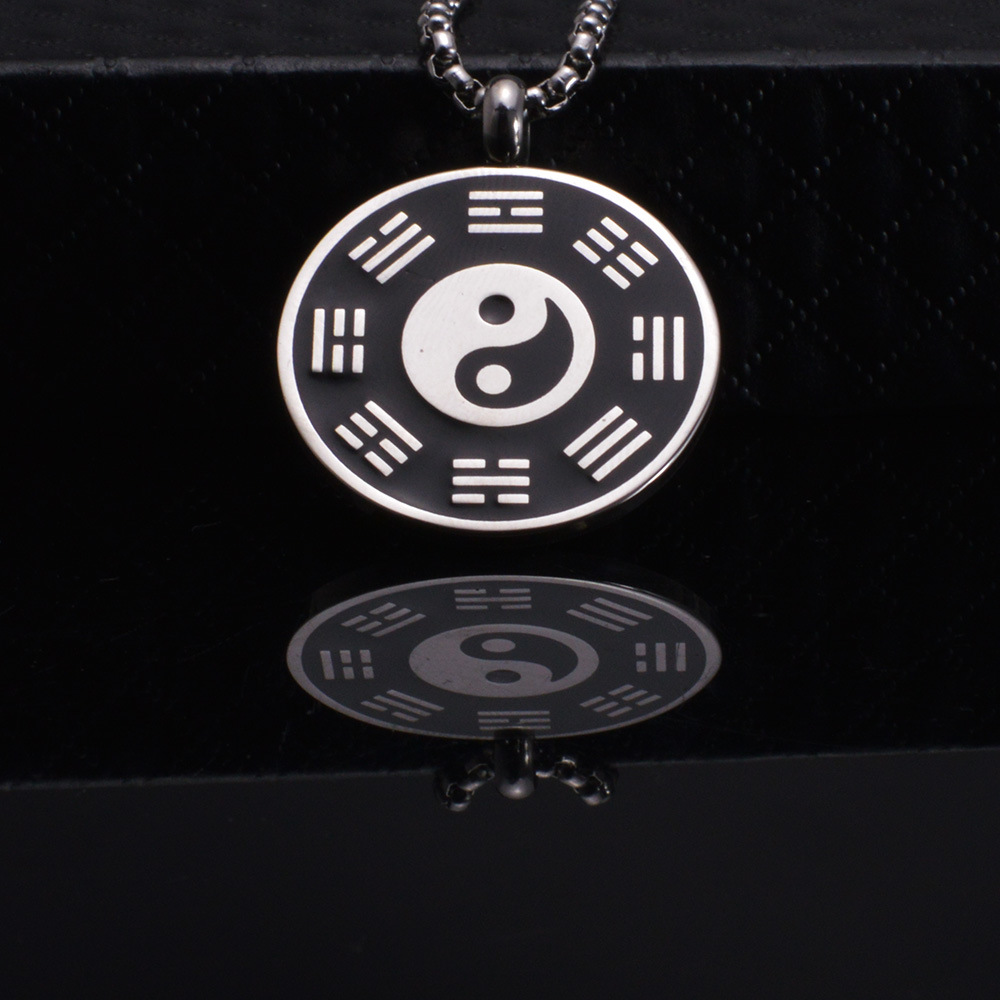 316l不锈钢八卦吊坠 辟邪八卦钛钢项链 专业定做 直批