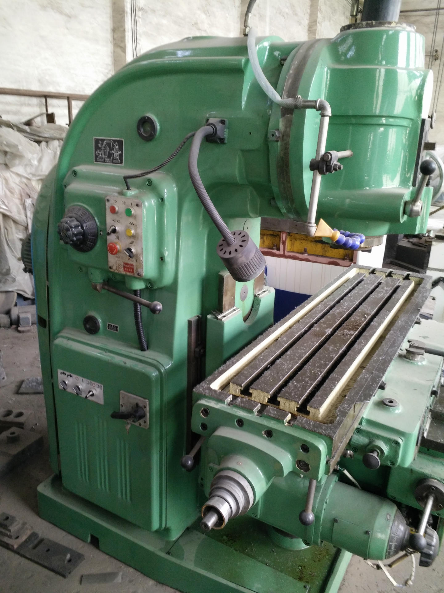 您现在的位置:首页>产品展示>立式铣床 工作台 主传动,进给传动级数