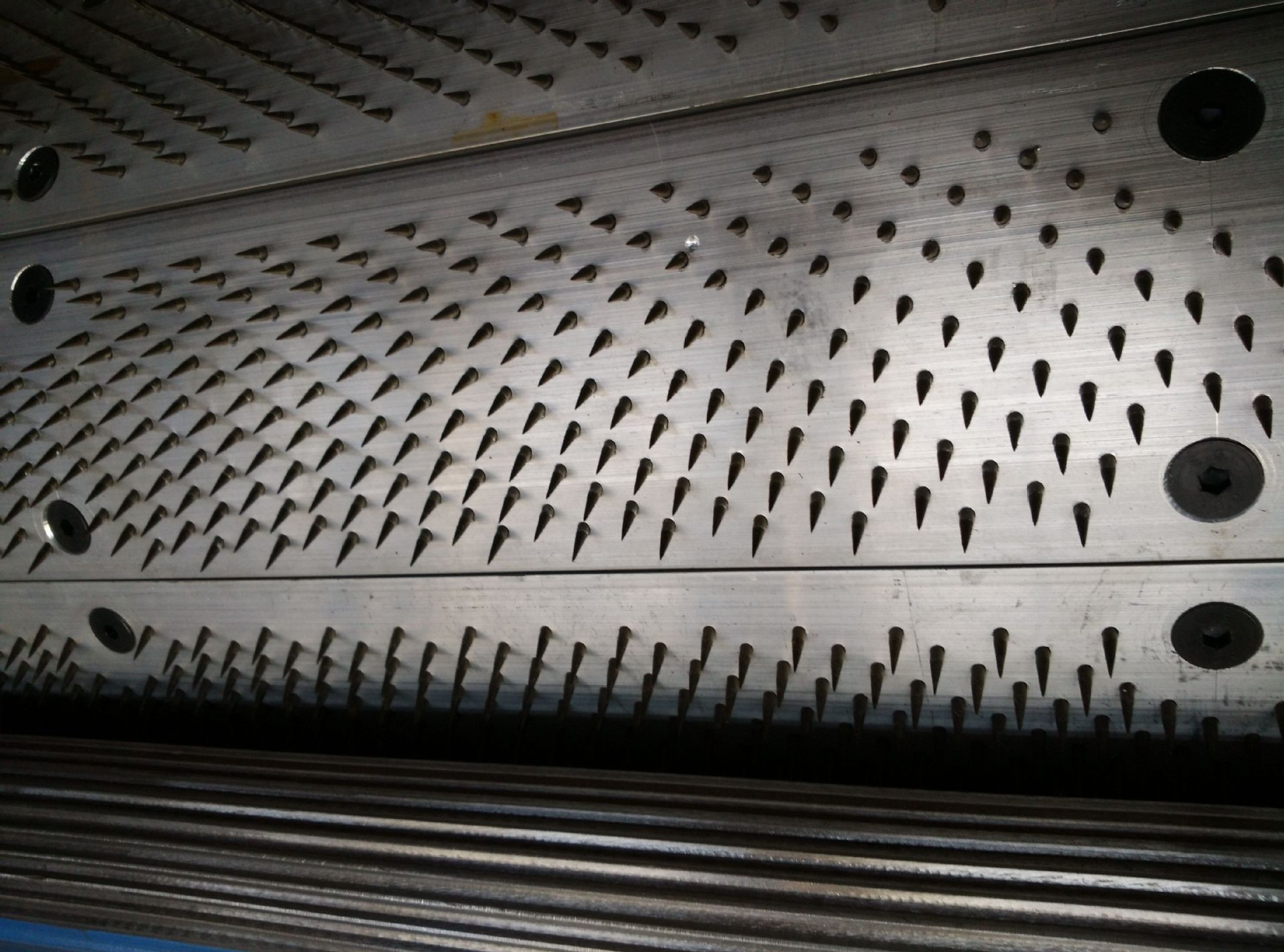 毛纺羊绒纯纺及色纺纱前道工序专用不损伤纤维的羊毛针板开松机