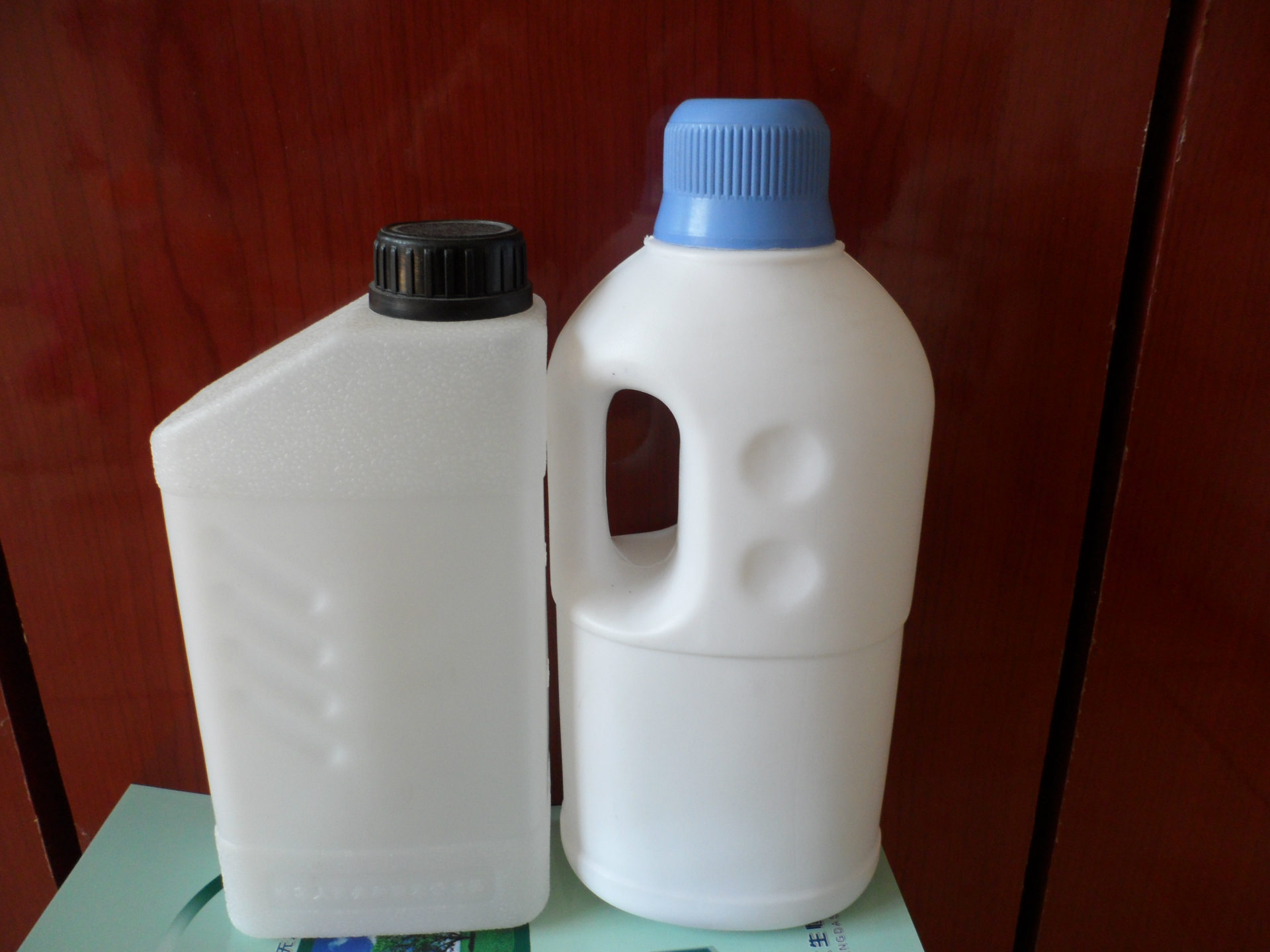 厂家批发塑料壶5l 白色化工塑料壶低价销售有现货5万 塑料白酒壶