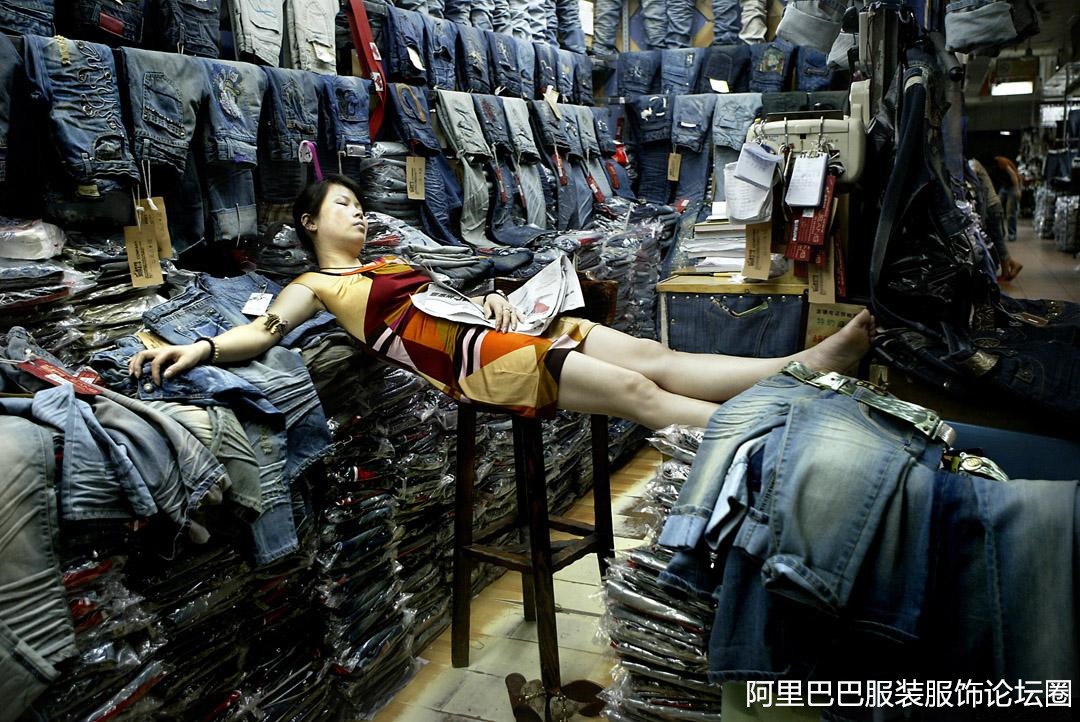 服装服饰论坛圈第一届"档口睡美人小姐"选拔大赛