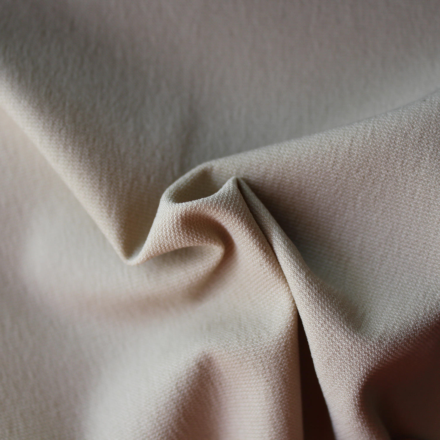 70d小蜂巢尼龙四面弹力绉布女装时装户外运动面料