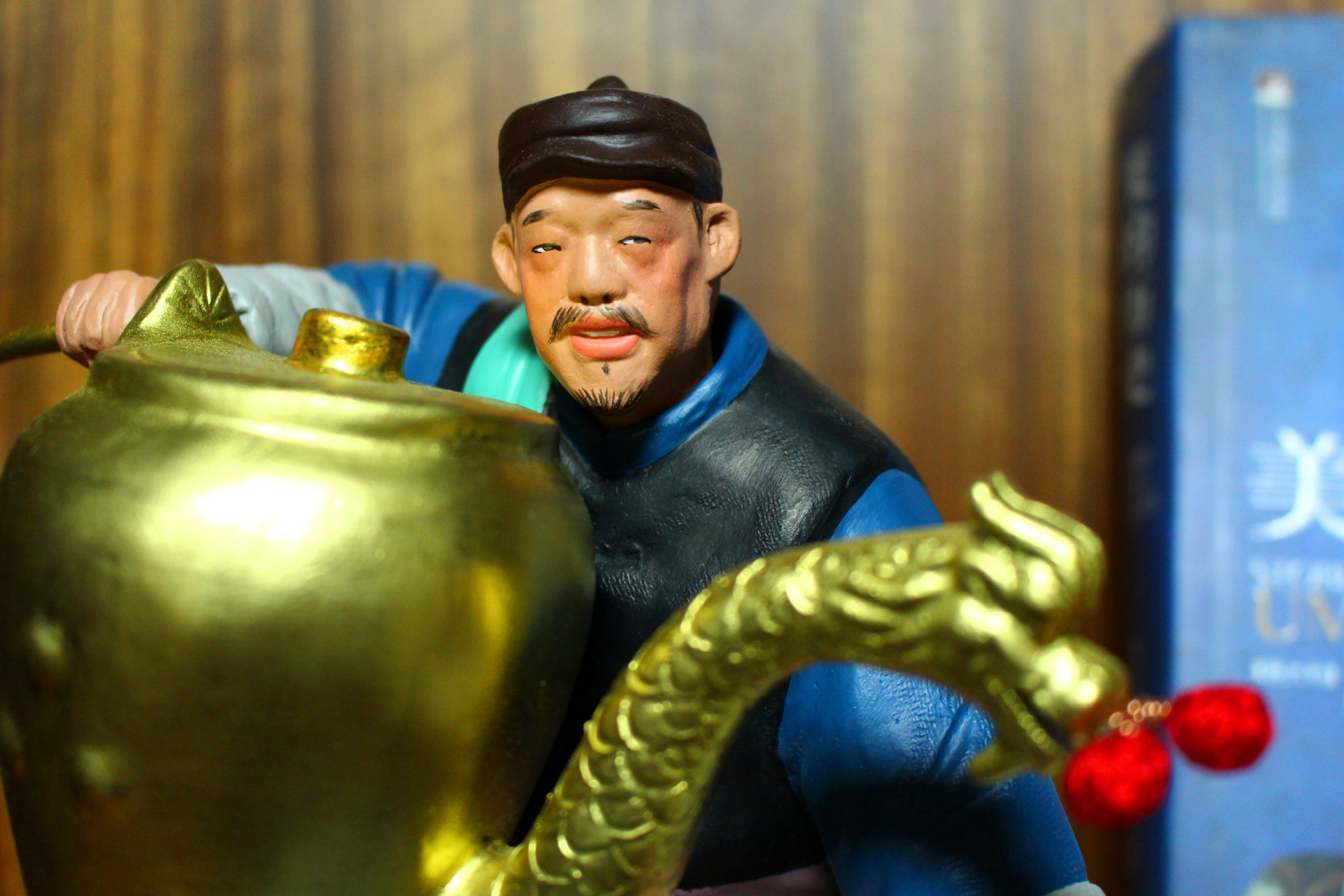 天津泥人张彩塑高档工艺品礼品龙嘴大铜壶