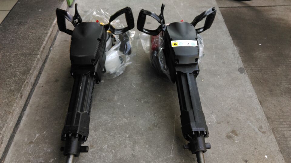 供应汽油破冰机 破冰锤 冰镐 冰凿 冰上凿冰破冰破碎镐锤-阿里巴巴