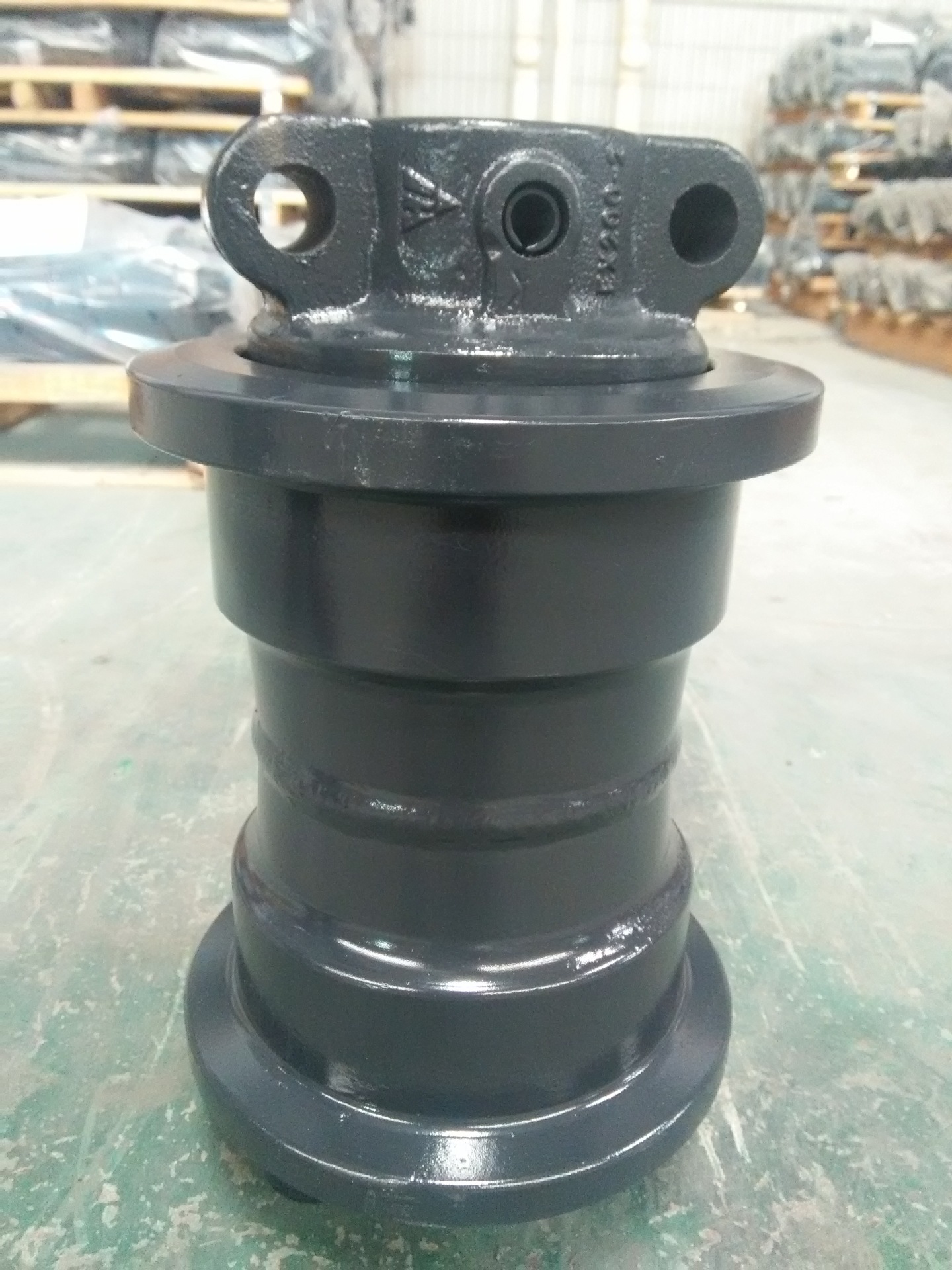 挖掘机底盘件神钢200-8支重轮