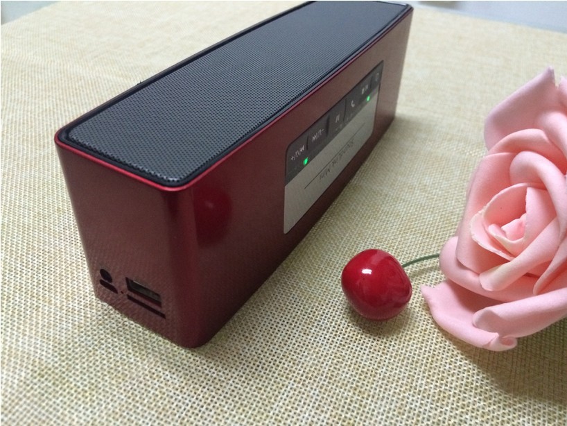 工厂直销 蓝牙boss无线蓝牙音响插卡音箱专业重低音 便捷手机音箱