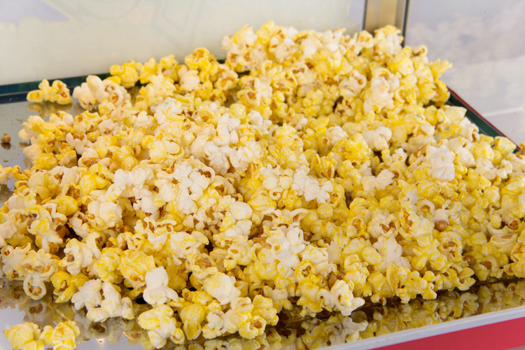 热销爆米花高级专用油 15l爆米花专用椰子油 奶油爆米花原料批发