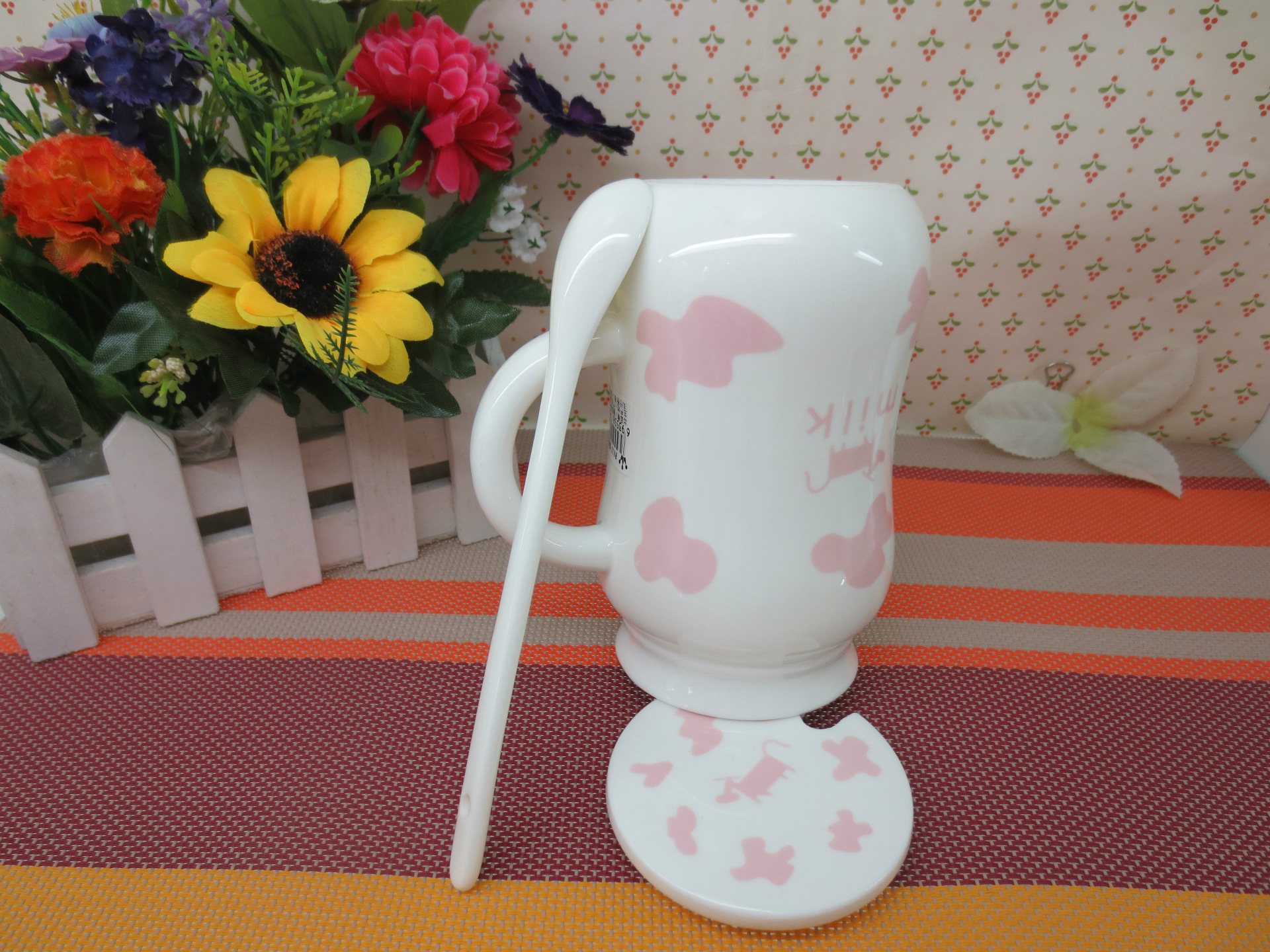 皇荣陶瓷新款创意彩色奶瓶带勺杯