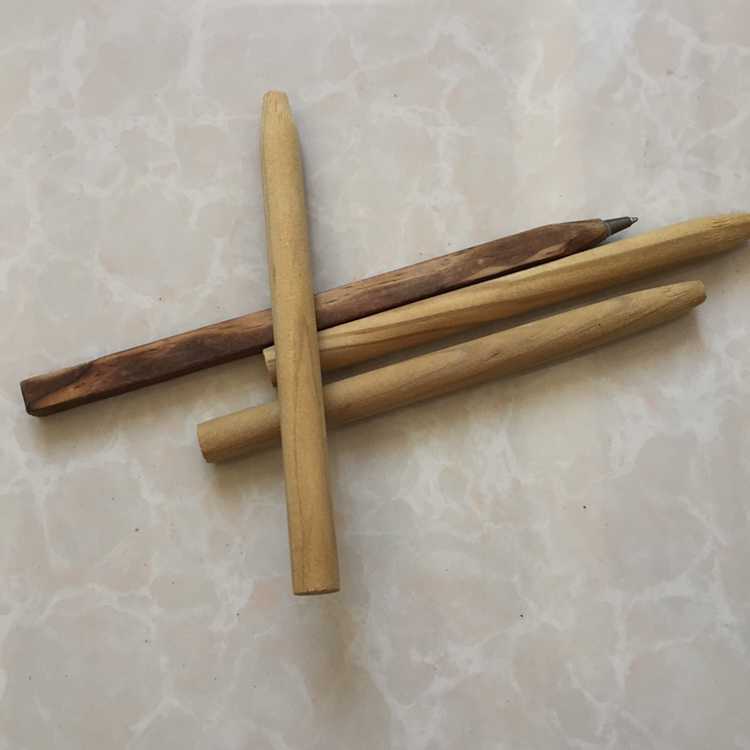 中性笔木质笔杆加工 荷木木笔杆 圆珠笔配件木笔杆 松木火烧笔杆