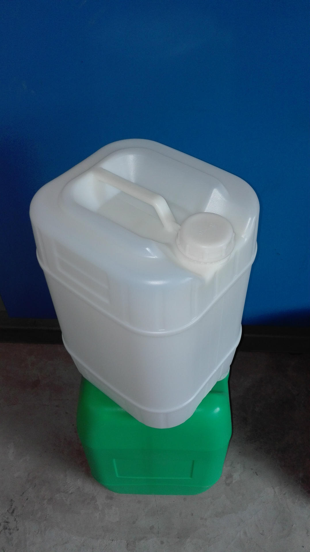 20公斤肥料桶20kg化工白色塑料桶洗洁精桶20l尿素液2.