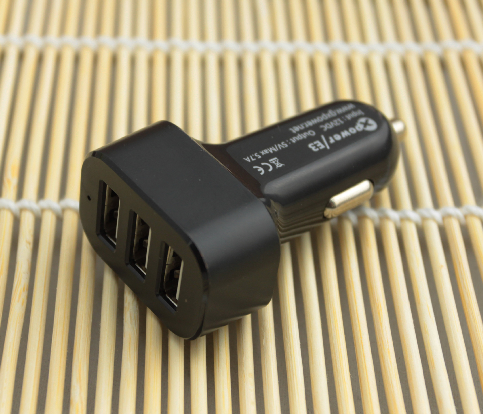 三usb车载充电器 新款光圈车充 3usb铝合金车充头