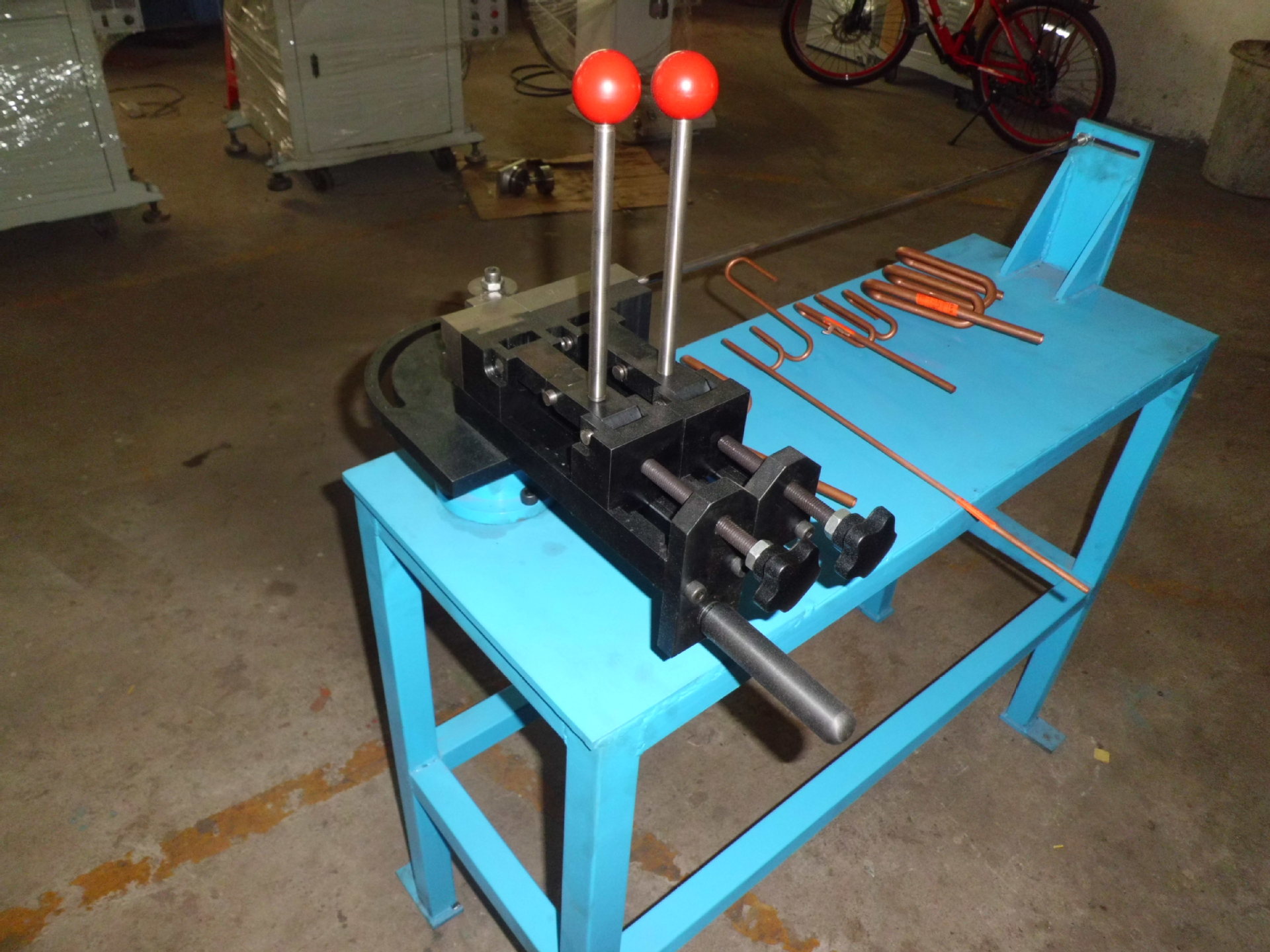 弯管器手动弯管机弯管工具铁管铜管钢管弯曲u型厂家直销